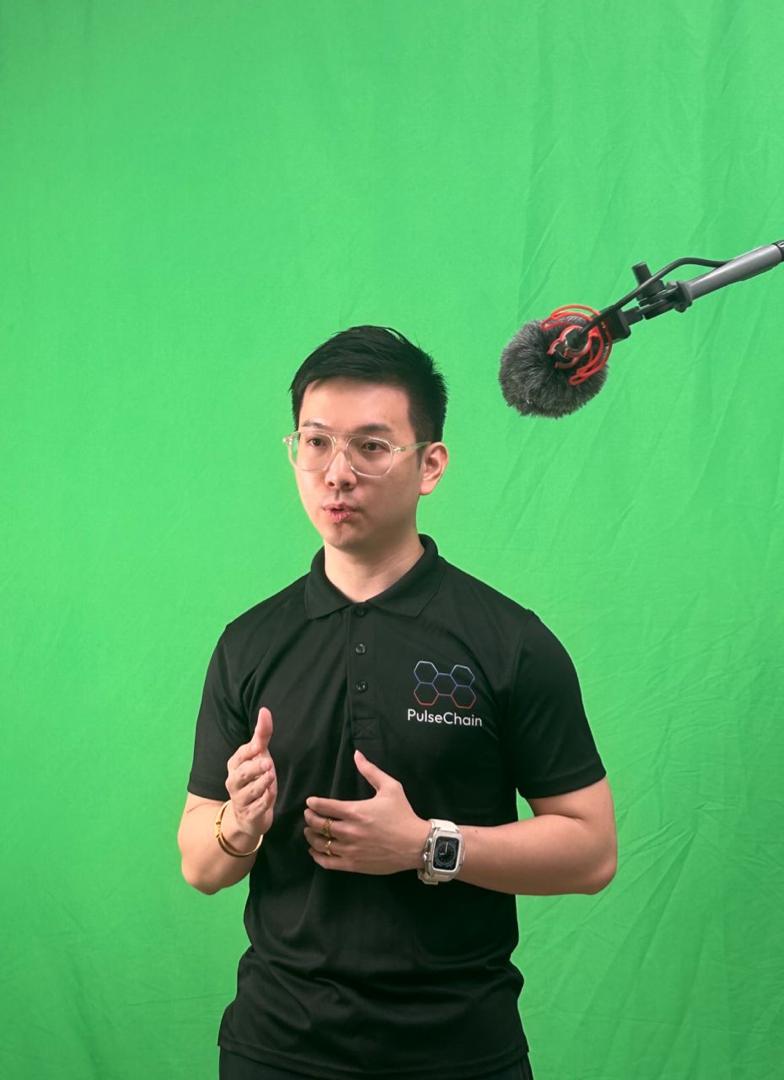 Alvin Ng filming content for PulseChain